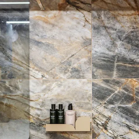 Rusty Wave Loft In Apartment