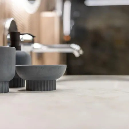 Rusty Wave Loft In Apartment