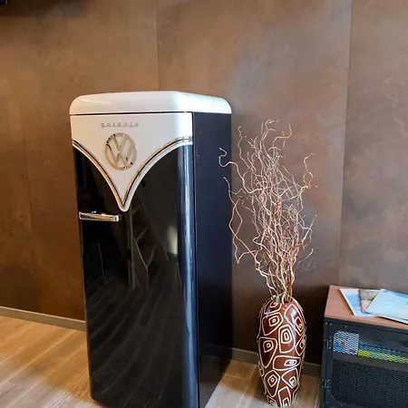 Rusty Wave Loft In Apartment *