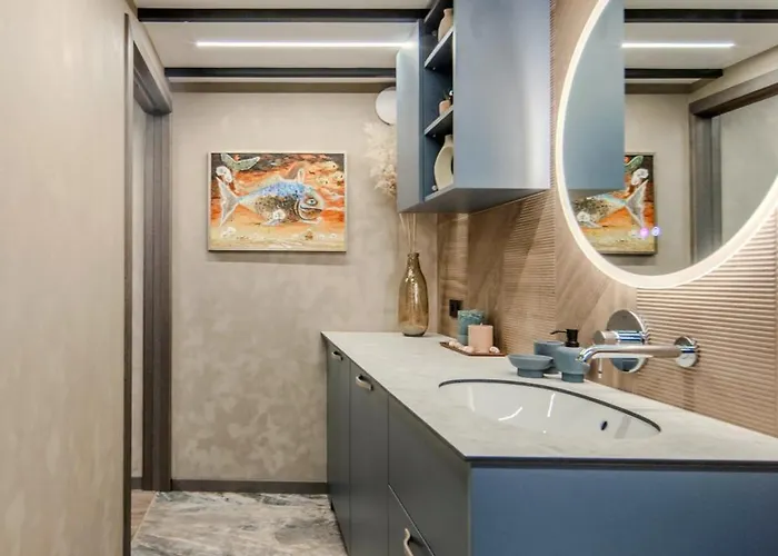 Rusty Wave Loft In Apartment