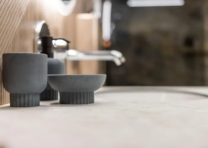 Rusty Wave Loft In Apartment